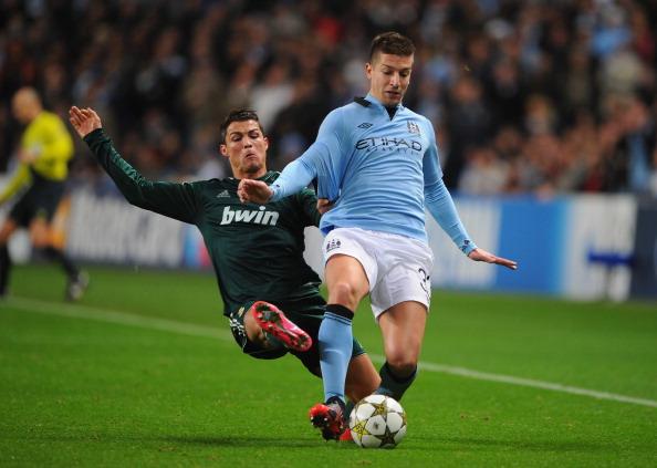 《英魂之刃》黑胡子船长变身“美味主厨”！翻牌好礼活动开启