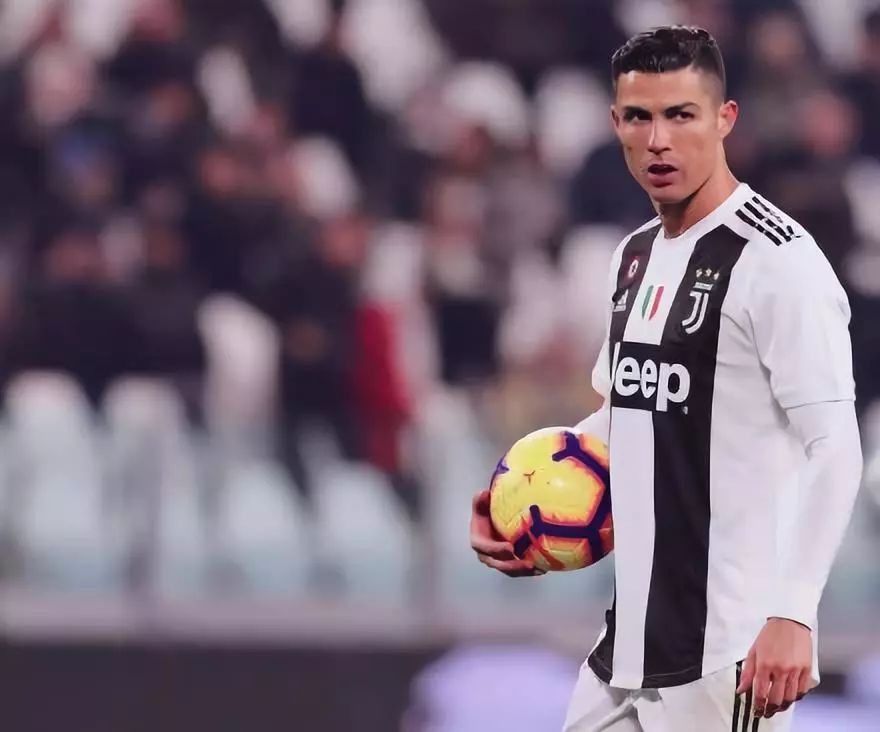 四年了还是这么火！DNF手游国服开测瞬间挤爆服务器