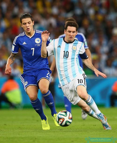 龙腾世纪4丑女队友被AI改成美女 更吸引人了