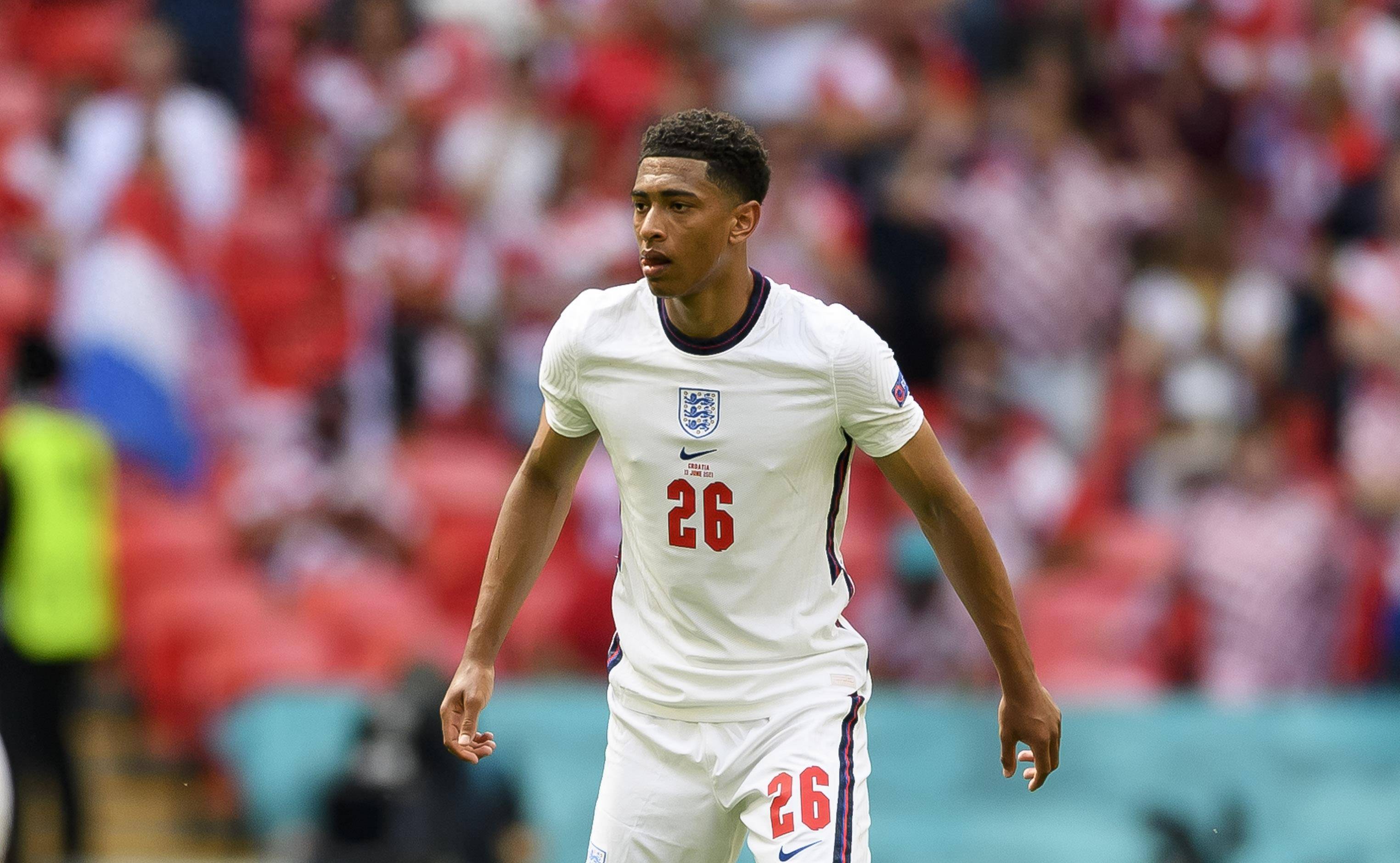 埃姆雷-詹：我认为下赛季仍会在多特效力